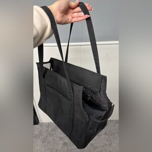 Pet carrier tote bag